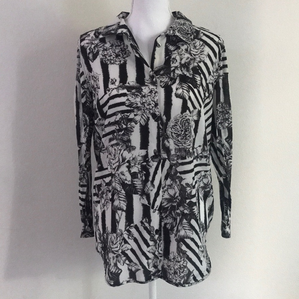 Floral print blouse
